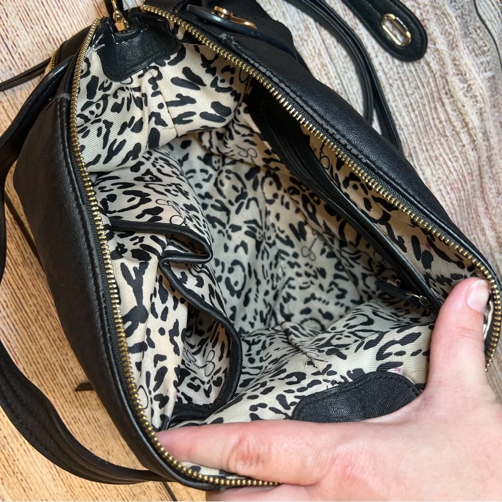 Jessica Simpson Crossbody - Picture 4 of 4